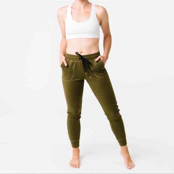 Zyia Active Unwind Jogger Women's Size S Olive Green Drawstring Perfect Pockets - Picture 1 of 9
